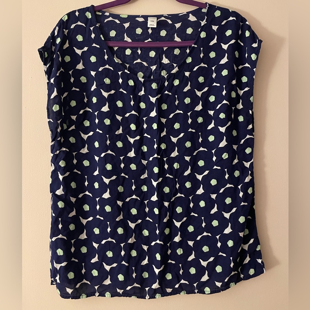 Unique Old navy floral top